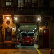 2018-09-21_24960_WTA_5DM4_HDR New York City at night. NYFD Engine Company 65