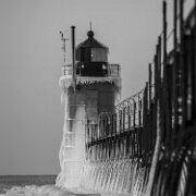 2022-12-28_147623_WTA_R5 Lighthouses - Ice South Haven, Michigan