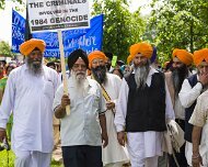 2006-06-04_11735_WTA_5DM1 Speakers Corner, London, England