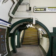 2008-05-25_24675_WTA_5DM1 Gloucester Road Tube Station