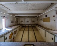 2014-04-12_09-14_14798_WTA_5DM3_HDR_1 Harry B. Hutchins Intermediate School, located on the north side of Detroit, was part of a new wave of education in the city when it opened in 1922. Despite the...