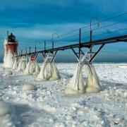2022-12-28_121765_WTA_Mavic_3 Lighthouses - Ice South Haven, Michigan